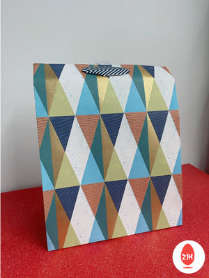 Poignée découpée avec des matrices de luxe de sac de papier de sucrerie de sacs d'emballage de cadeau d'arc de boutique